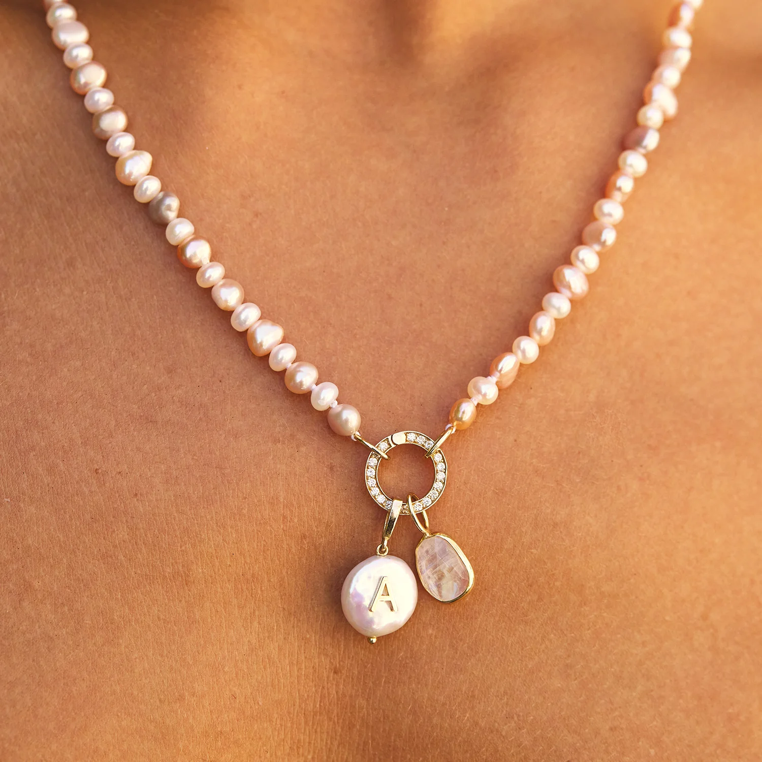 Blush and White Pearl Connector Necklace - Image 9