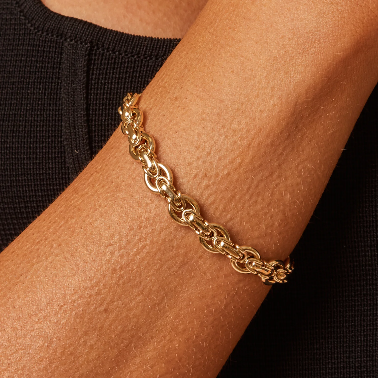 Crescent Weave Link Chain Bracelet - Image 3
