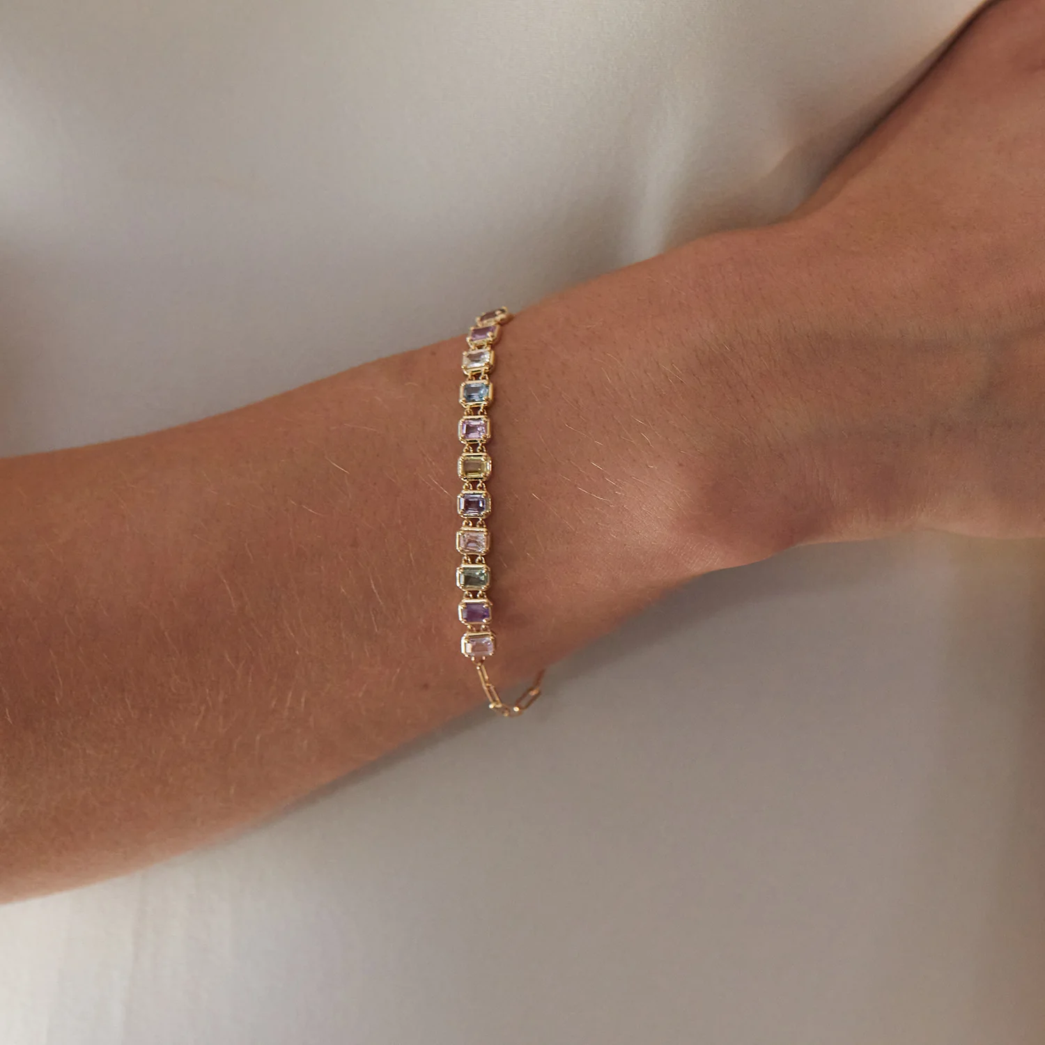 Emerald Cut Sapphire Paperclip Chain Bracelet - Image 4
