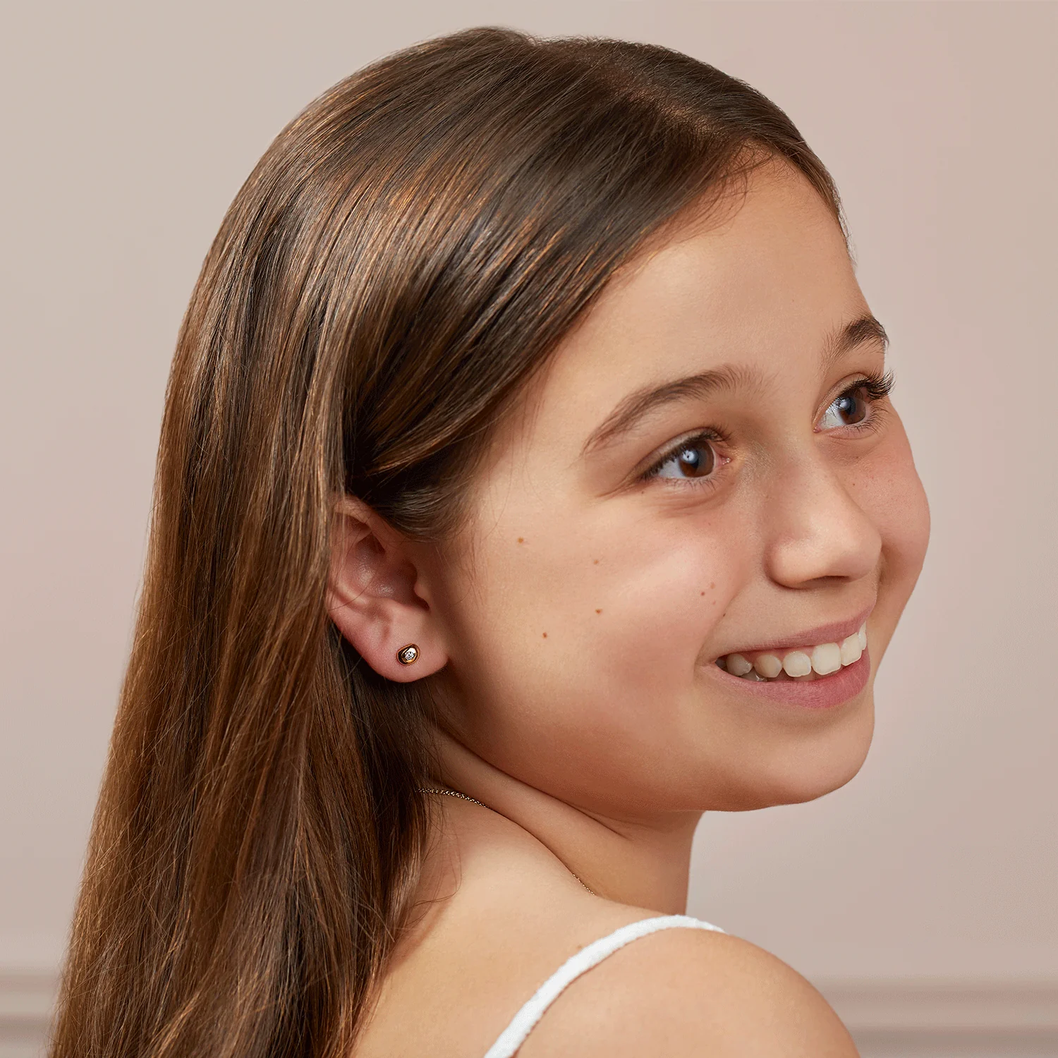 Kids Venus Diamond Earrings - Image 7