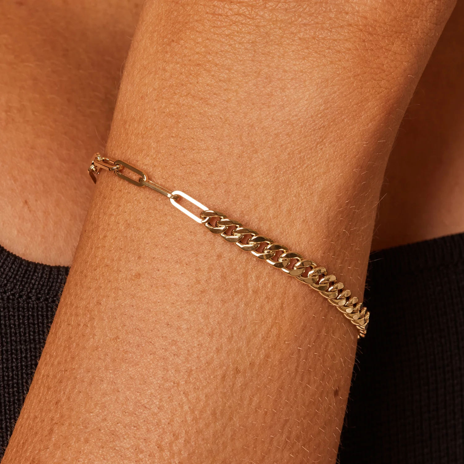 Split Curb Paper Clip Chain Bracelet - Image 4