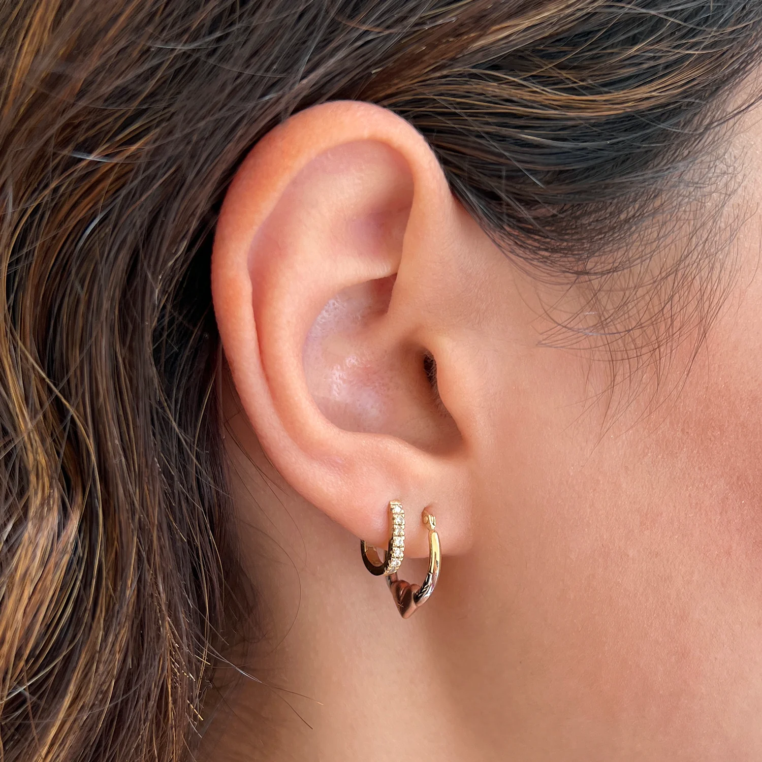 Tri-Color Puff Heart Hoop Earrings - Image 3