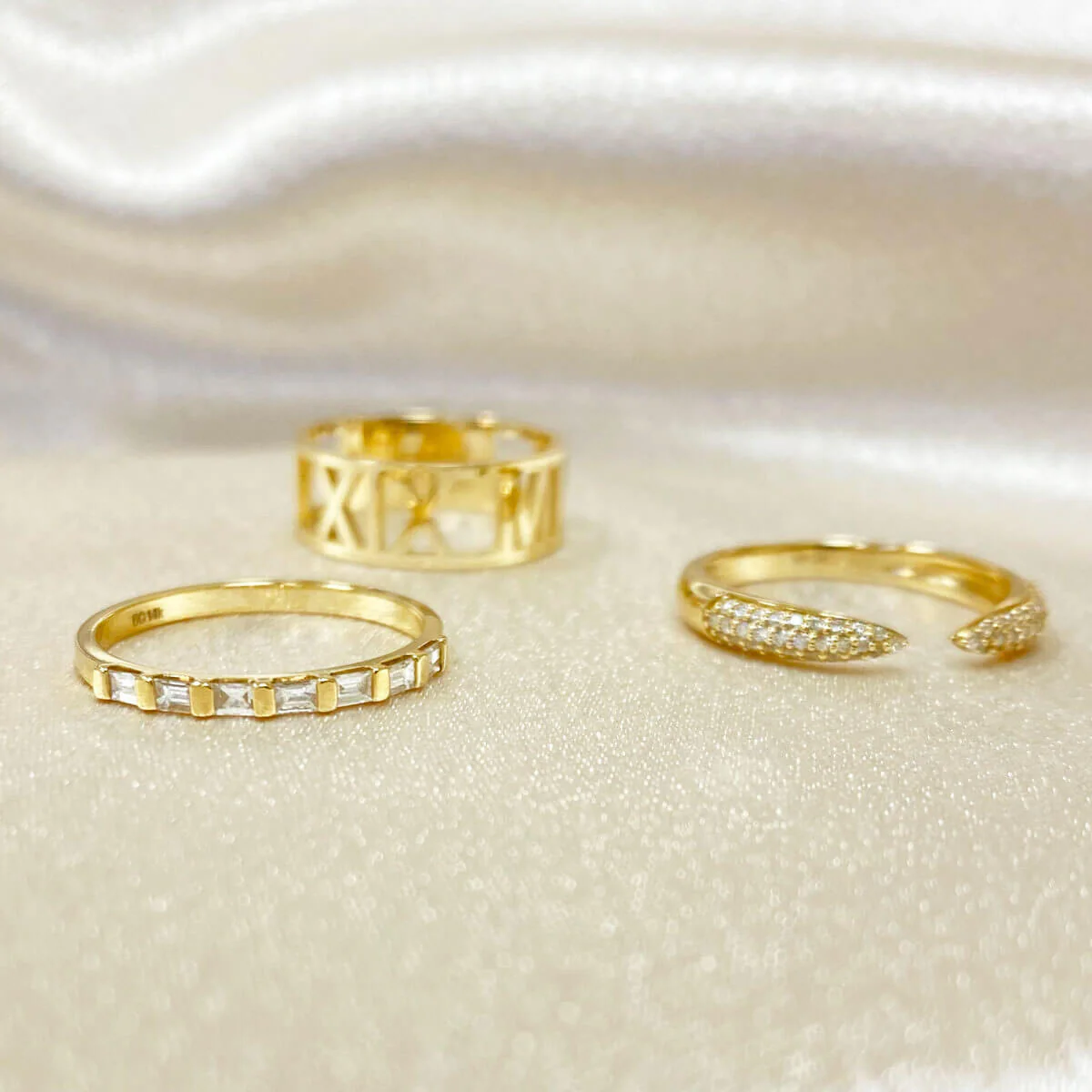 Baguette Row Ring - Image 4