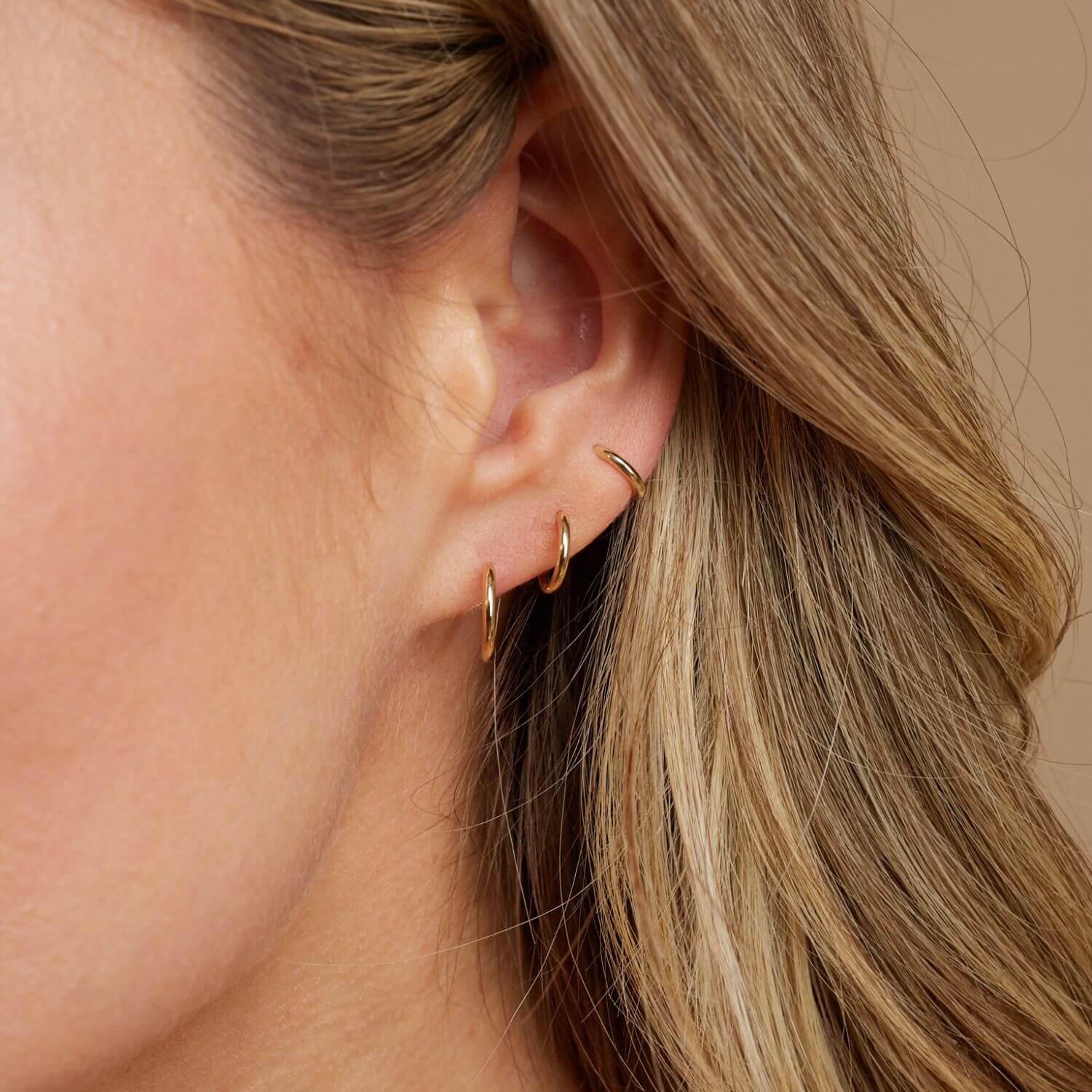 Petite Solid Huggie Earrings - Image 5